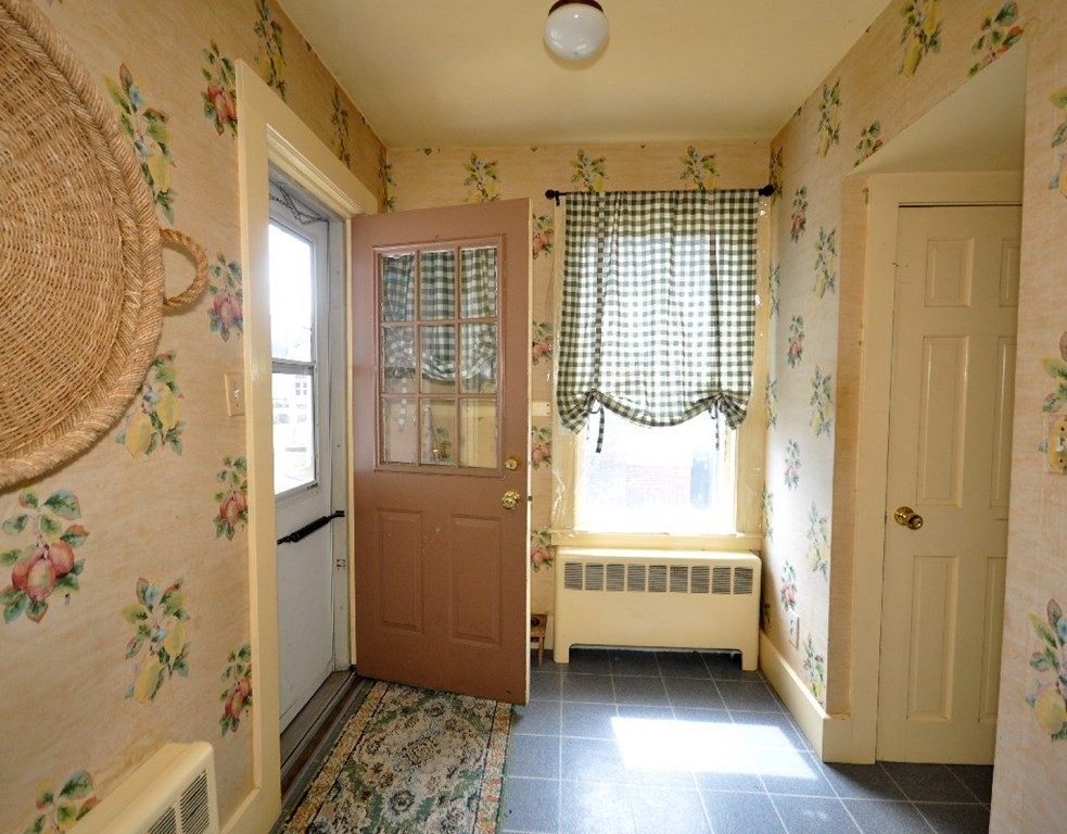 34 Thompson Street Maynard, MA 01754 - Photo 15 of 40