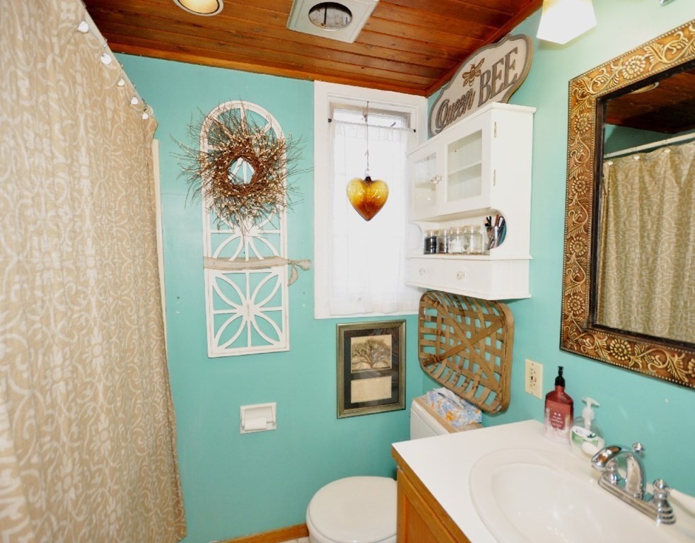 34 Thompson Street Maynard, MA 01754 - Photo 16 of 40