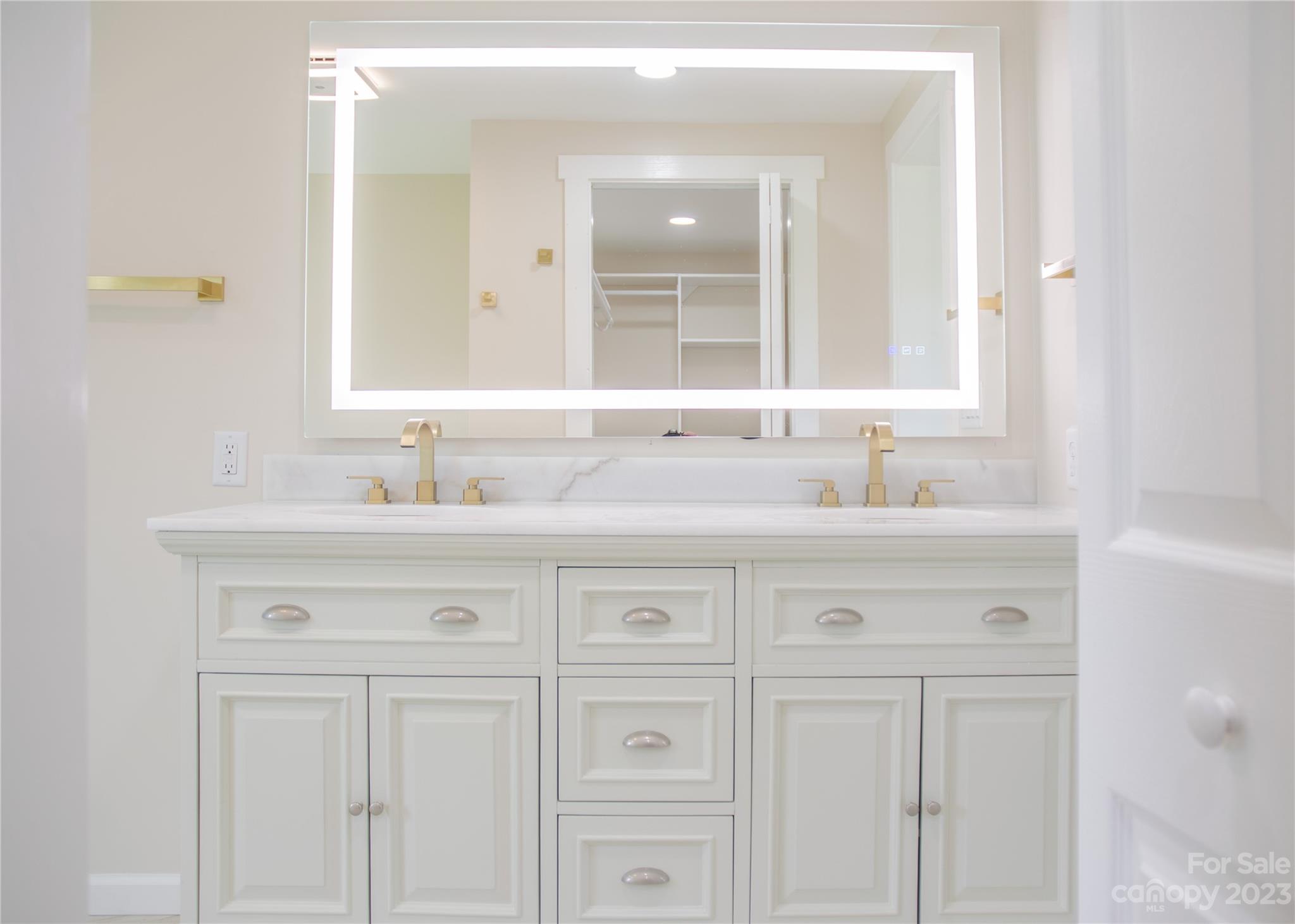 31 Kayla Susan Road Hendersonville, NC 28792 - Photo 7 of 16 Gallery Image 7