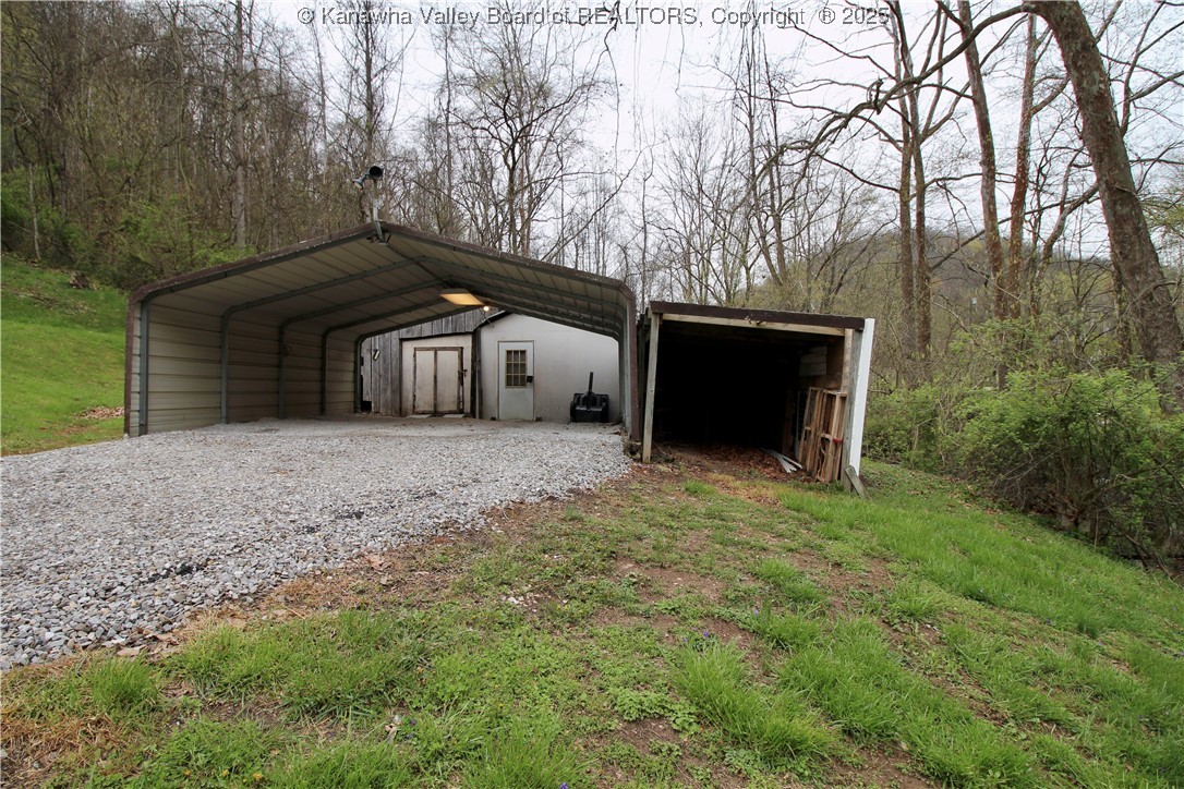571 Harmons Creek Road Poca, WV 25159 - Photo 33 of 39 Gallery Image 33