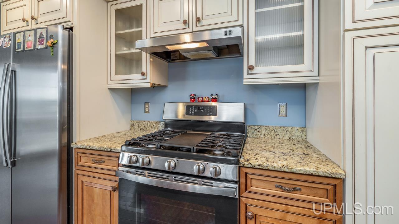 6682 D Road Bark River, MI 49807 - Photo 9 of 46 Gallery Image 9
