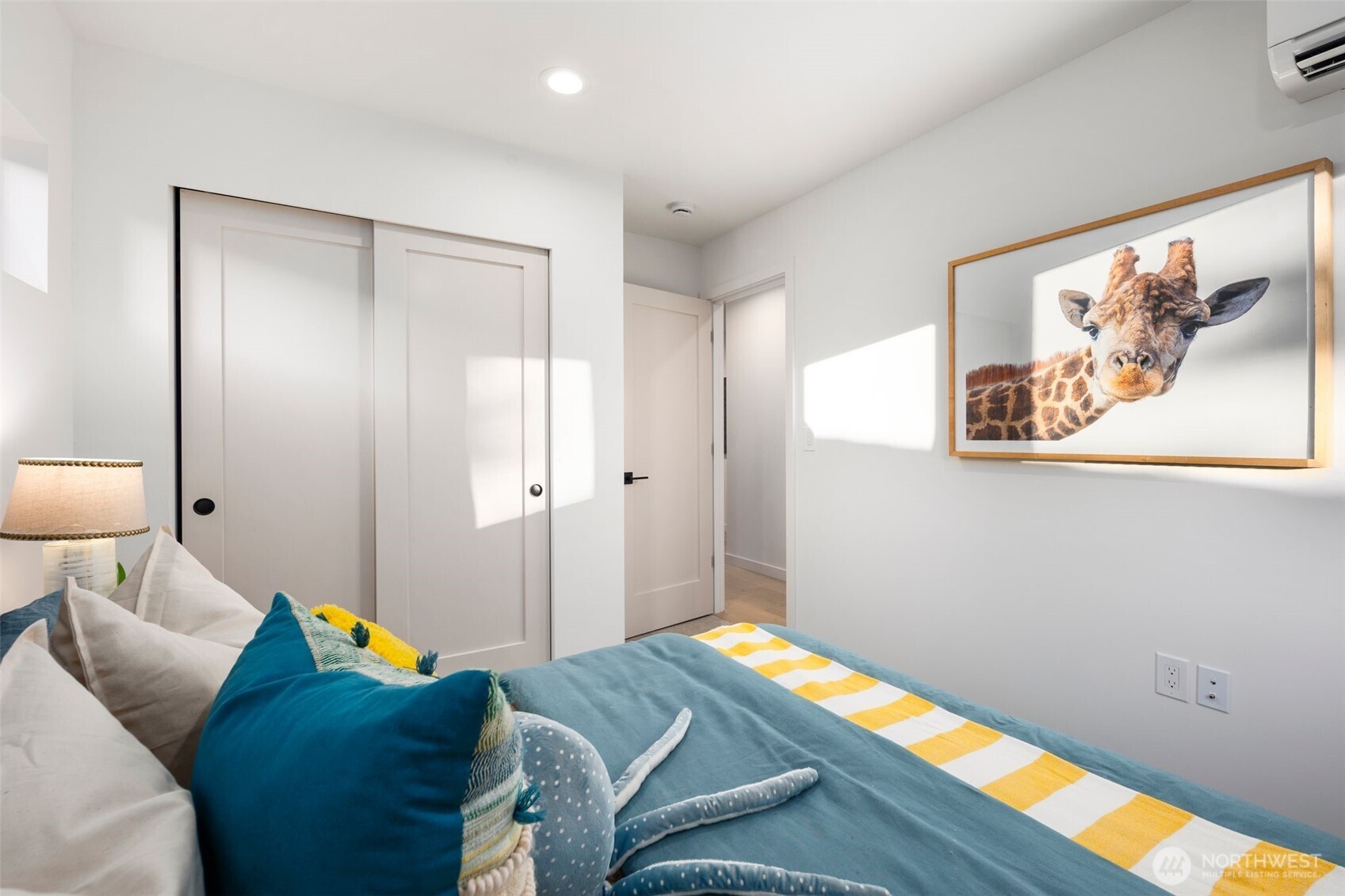 4123 B Chilberg Avenue Southwest Seattle, WA 98116 - Photo 21 of 29