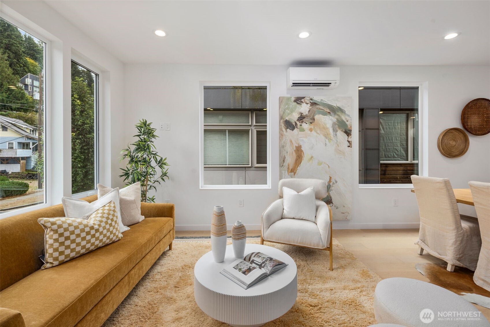 4123 B Chilberg Avenue Southwest Seattle, WA 98116 - Photo 5 of 29