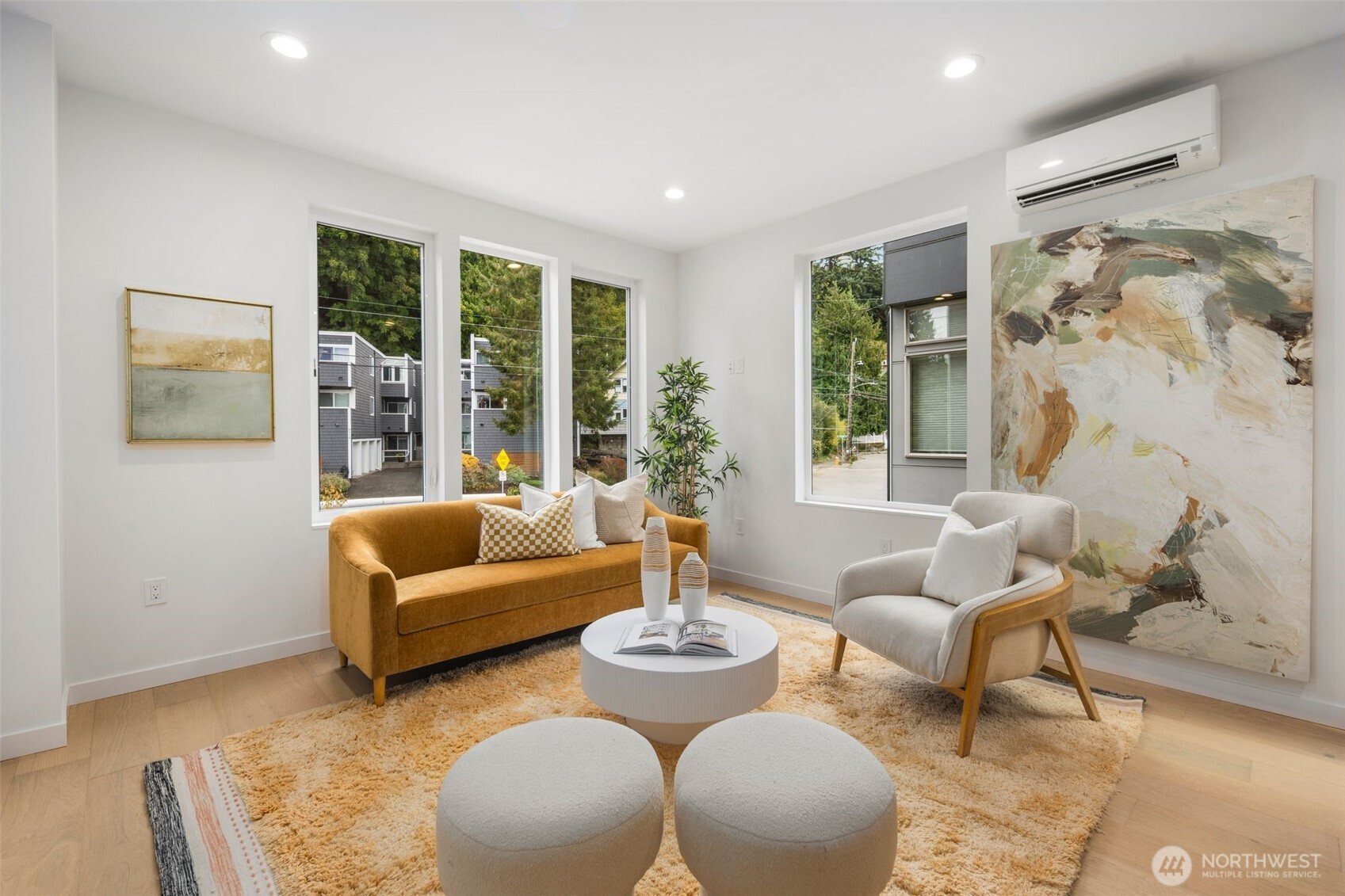 4123 B Chilberg Avenue Southwest Seattle, WA 98116 - Photo 6 of 29