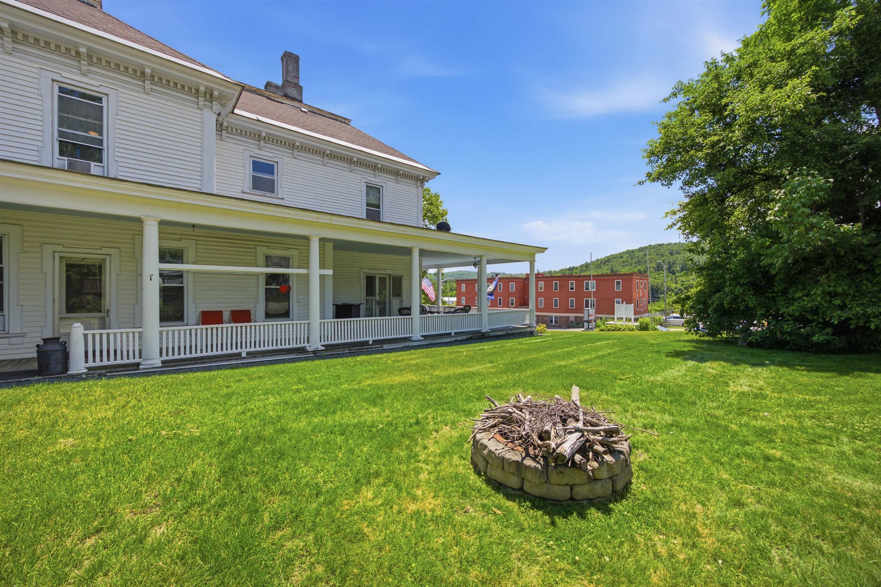 166 Main Street, Unit 21 Littleton, NH 03561 - Photo 19 of 28