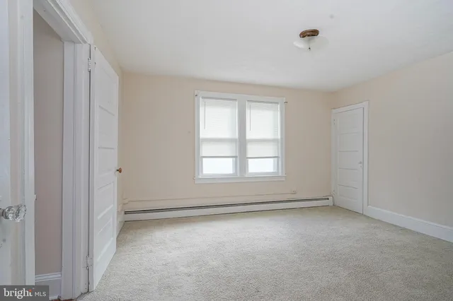 a view of empty room with window