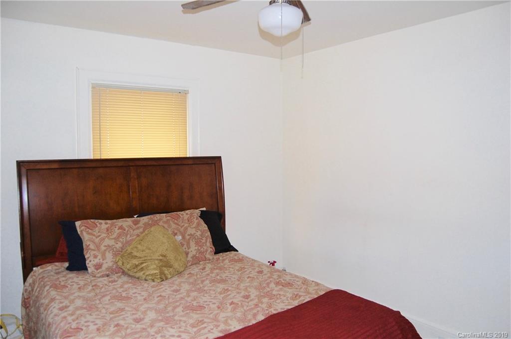 1238 Edgewood Road, Unit 18 Charlotte, NC 28208 - Photo 16 of 17 Gallery Image 16