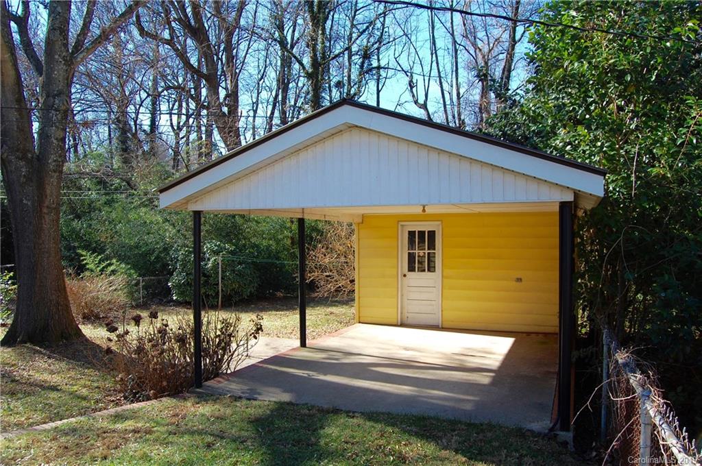 1238 Edgewood Road, Unit 18 Charlotte, NC 28208 - Photo 4 of 17 Gallery Image 4