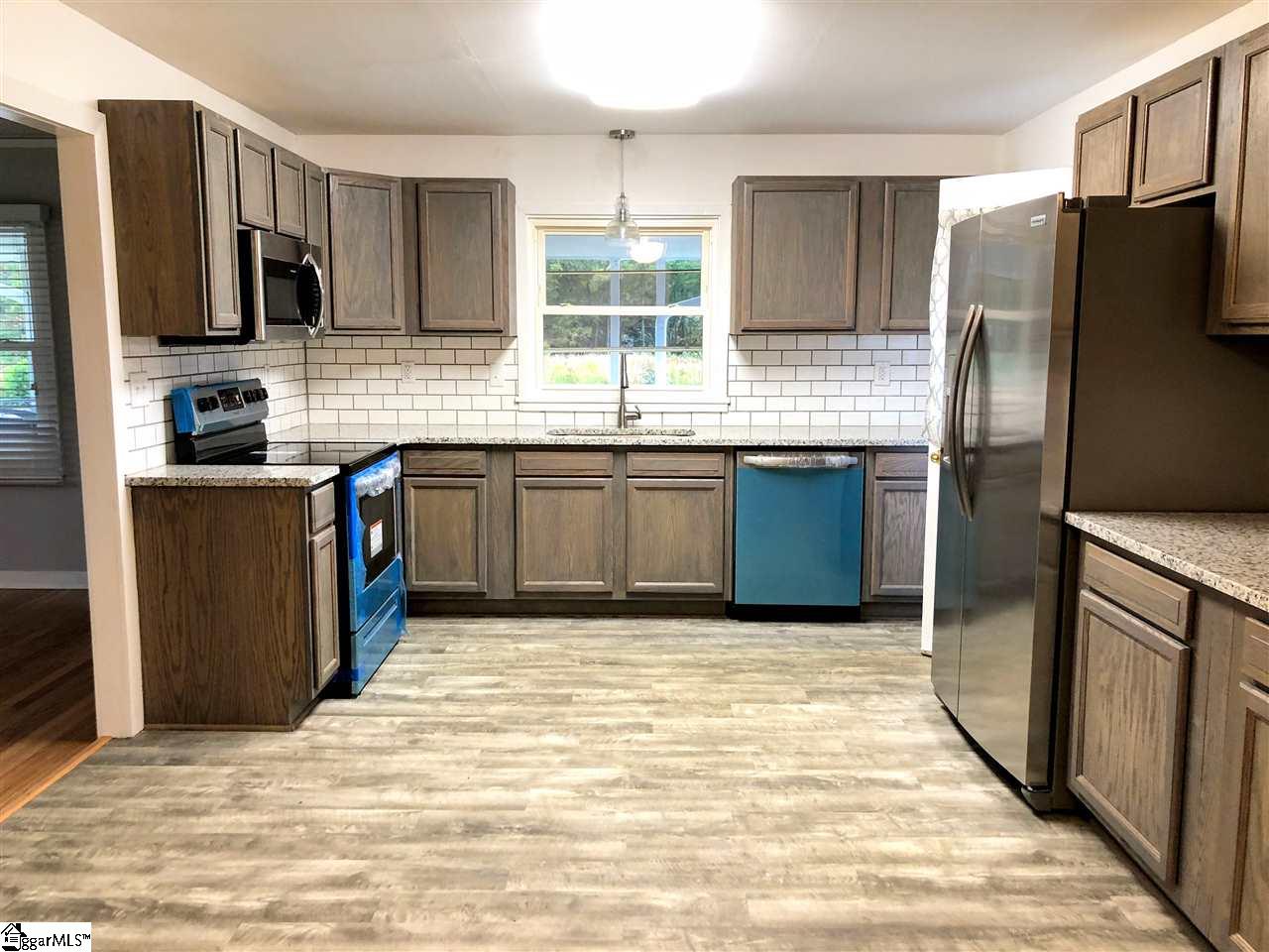 334 Ervin Street Honea Path, SC 29654 - Photo 2 of 21 Gallery Image 2
