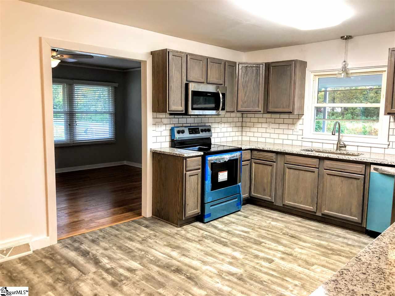 334 Ervin Street Honea Path, SC 29654 - Photo 3 of 21 Gallery Image 3