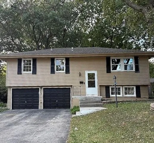 $274,500 | 400 North E Sharon Street, Lee's Summit, MO 64063