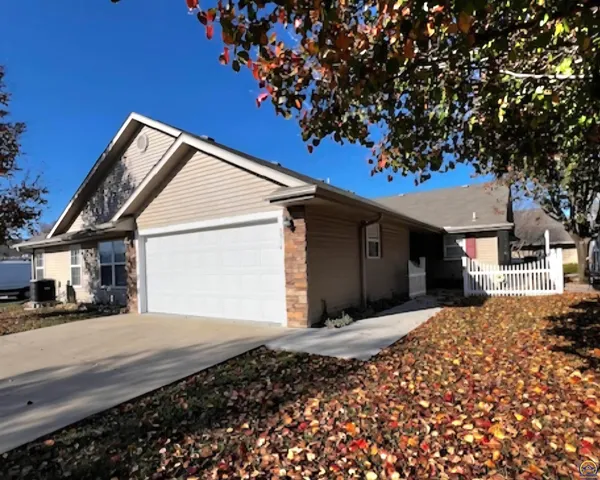 $218,000 | 5514 Southwest Cantabella Street, Topeka, KS 66614