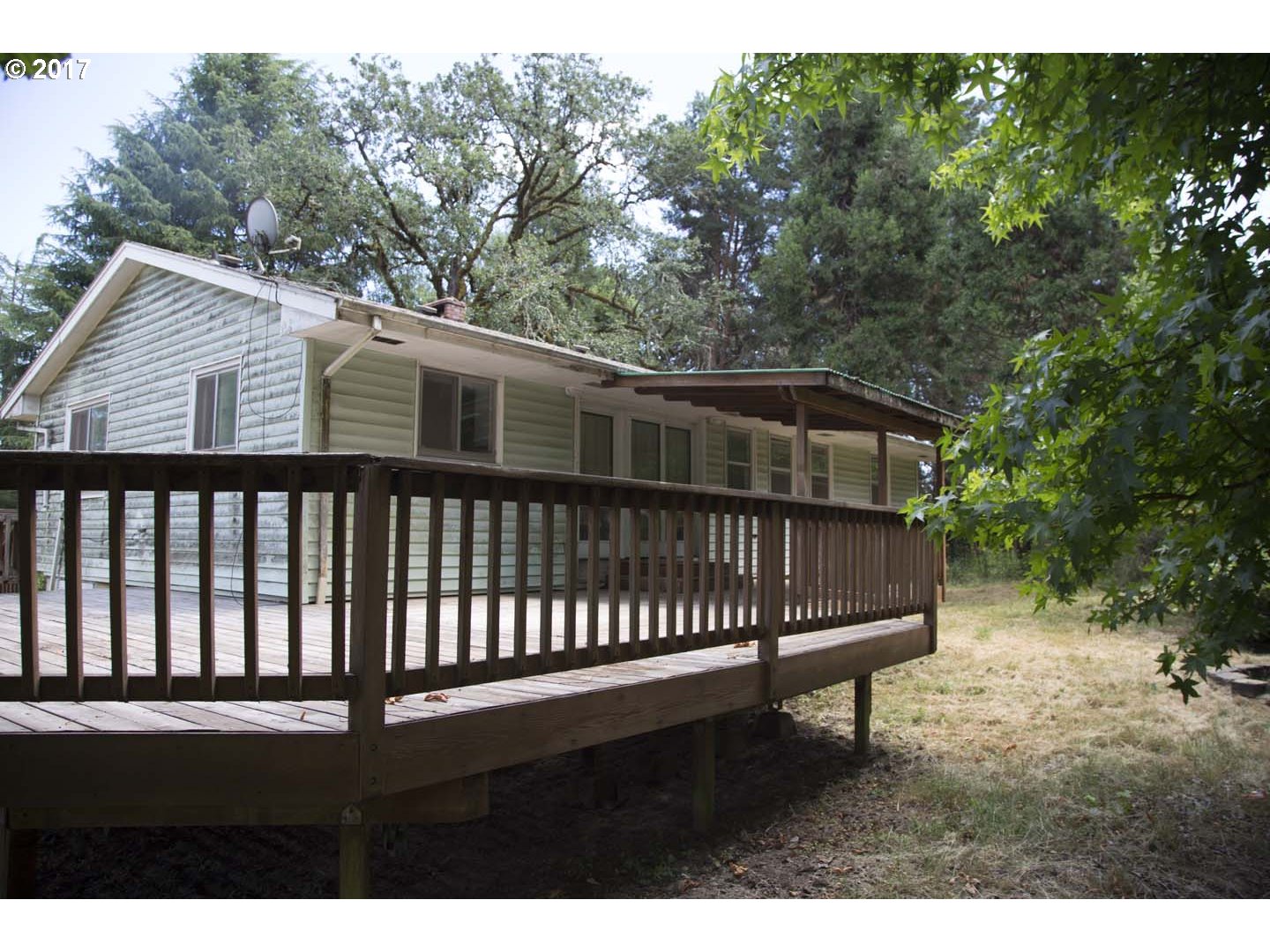 22045 Northeast Sunnycrest Road Newberg, OR 97132 - Photo 2 of 19 Backyard