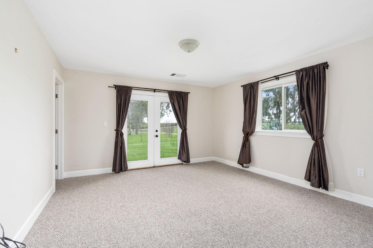 10580 Old Stage Road Porterville, CA 93257 - Photo 24 of 73 House #1 Bedroom 3
