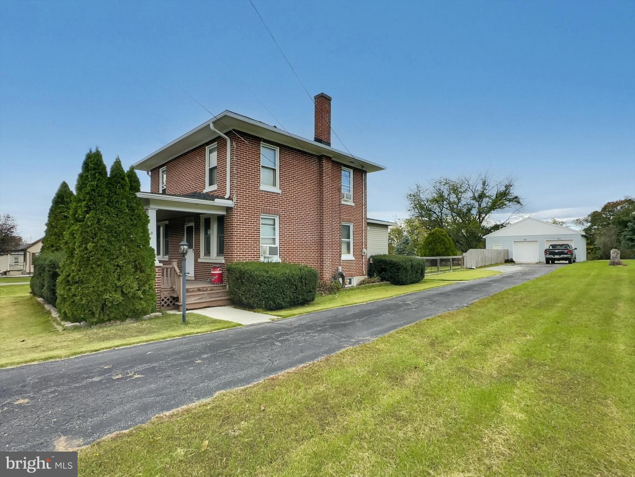 1721 Spring Street York, PA 17408 - Photo 2 of 25 Gallery Image 2