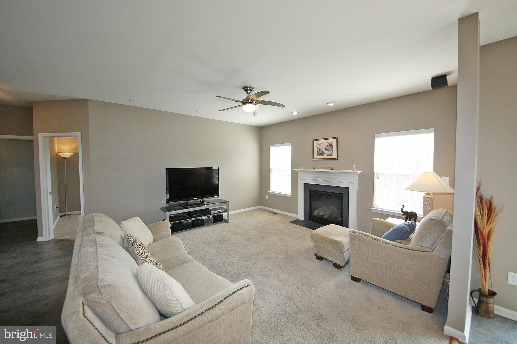 5946 Fairlee Road Elkridge, MD 21075 - Photo 12 of 29 Family Room