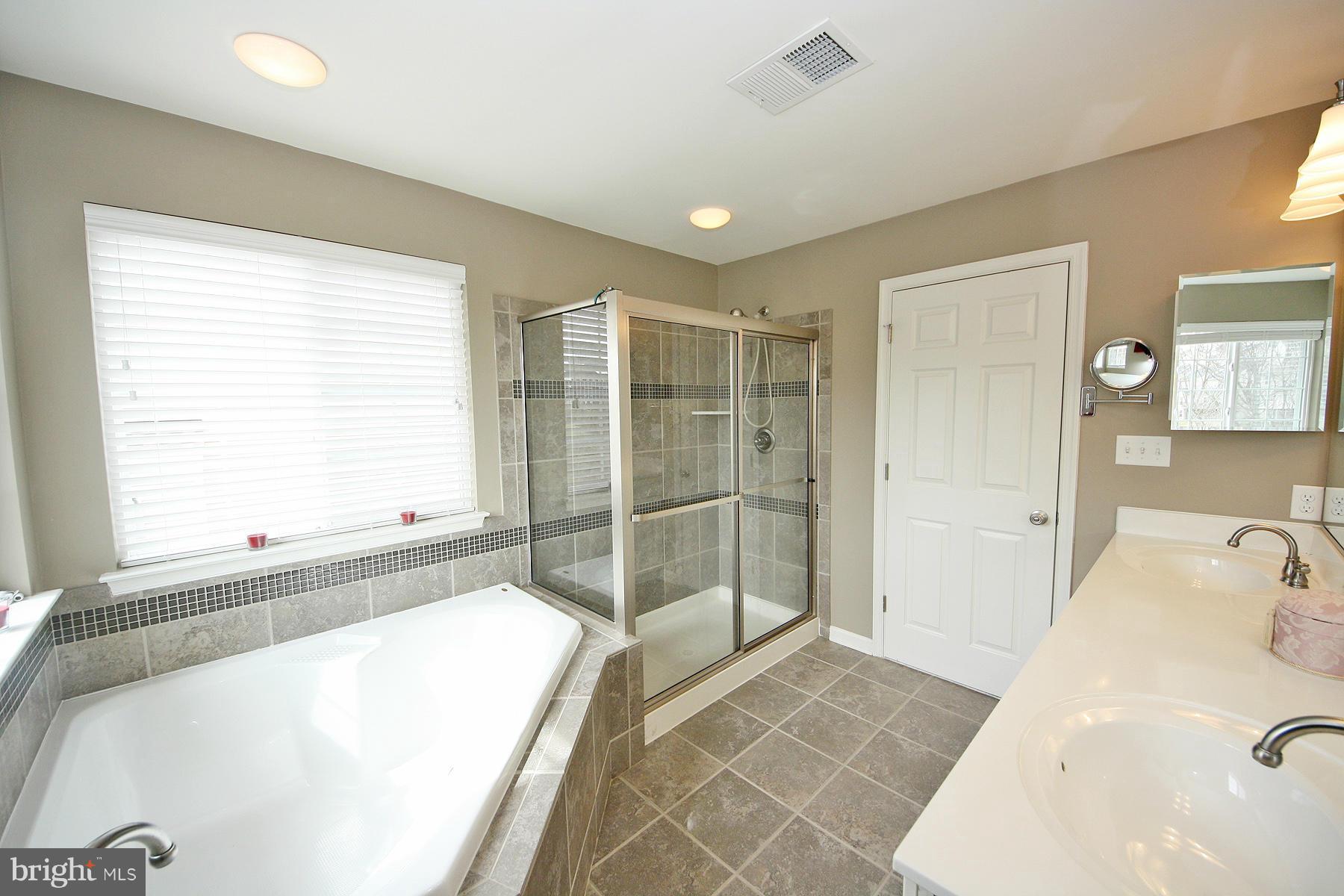 5946 Fairlee Road Elkridge, MD 21075 - Photo 21 of 29 Master Bath w/Soaking Tub & Separate Shower
