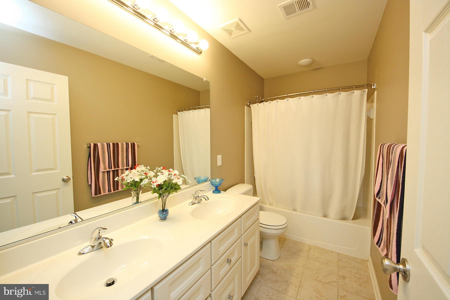 5946 Fairlee Road Elkridge, MD 21075 - Photo 27 of 29 Hall Bath with 2 Sinks