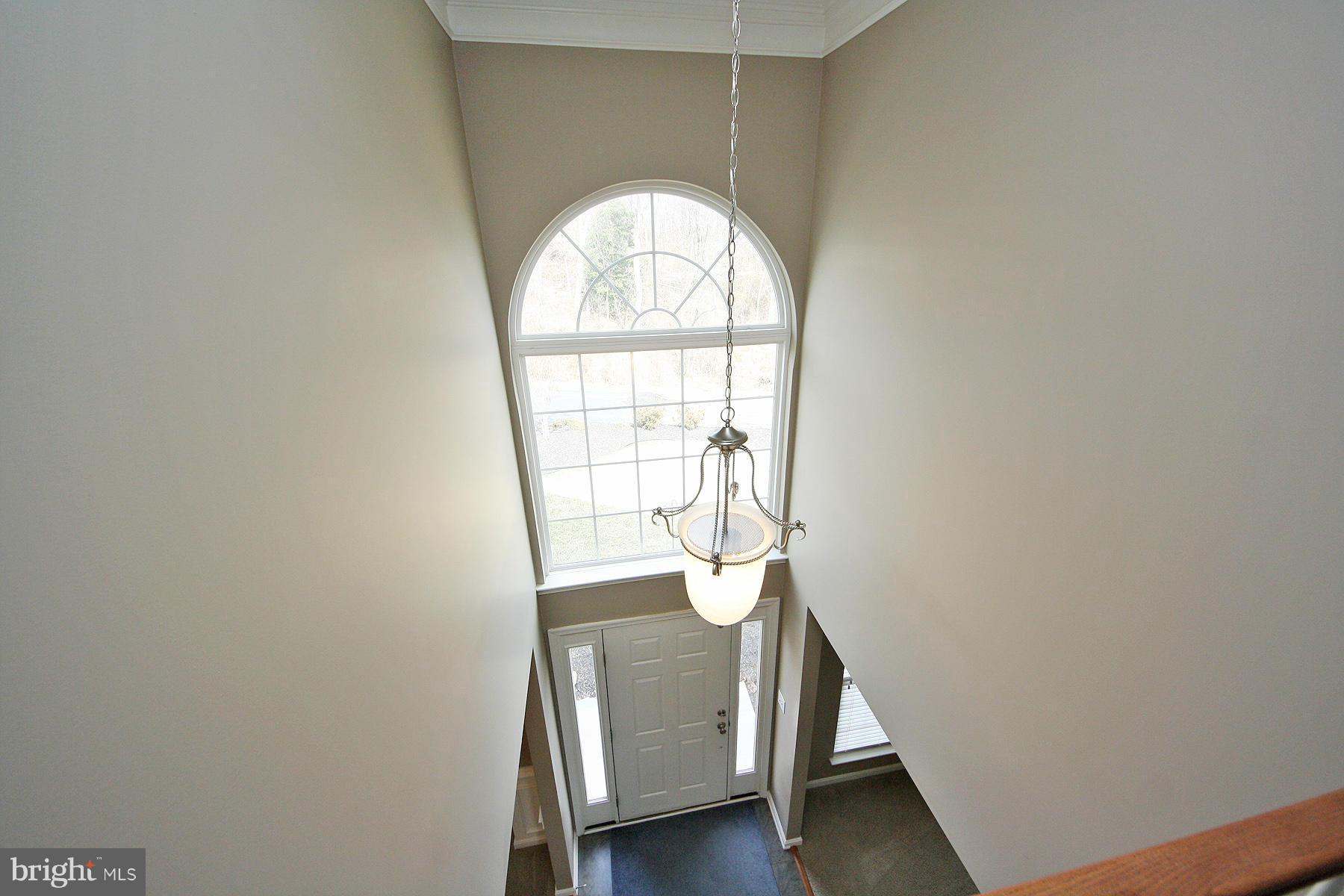5946 Fairlee Road Elkridge, MD 21075 - Photo 5 of 29 Entrance Foyer - Two Story