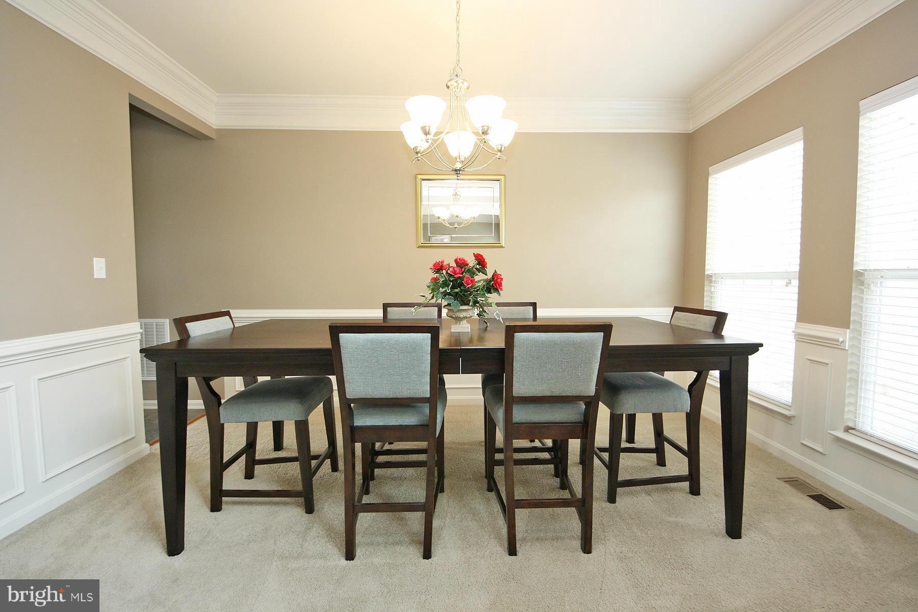 5946 Fairlee Road Elkridge, MD 21075 - Photo 9 of 29 Large Dining Room
