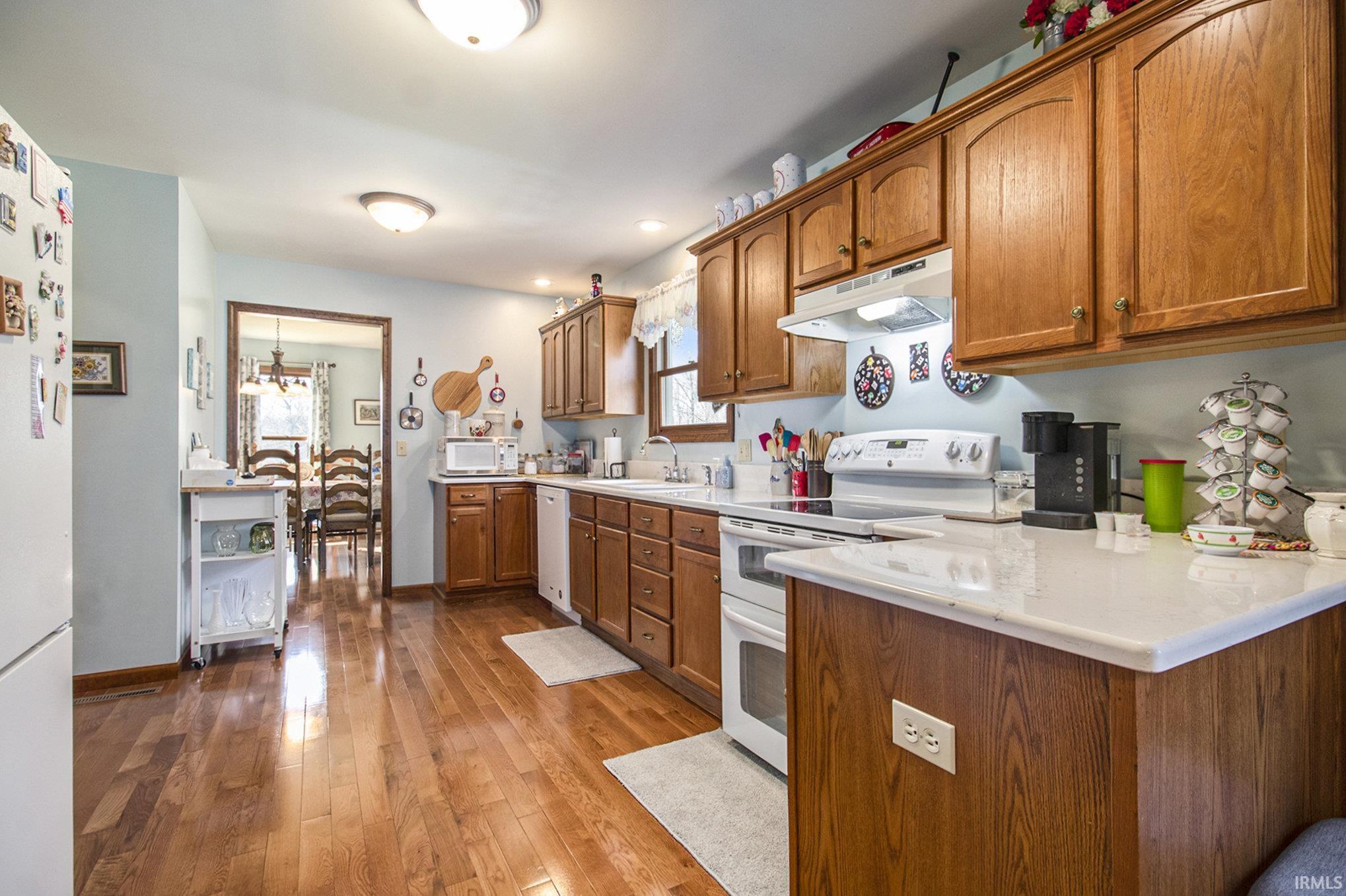 60209 Locust Road South Bend, IN 46614 - Photo 12 of 35 Gallery Image 12