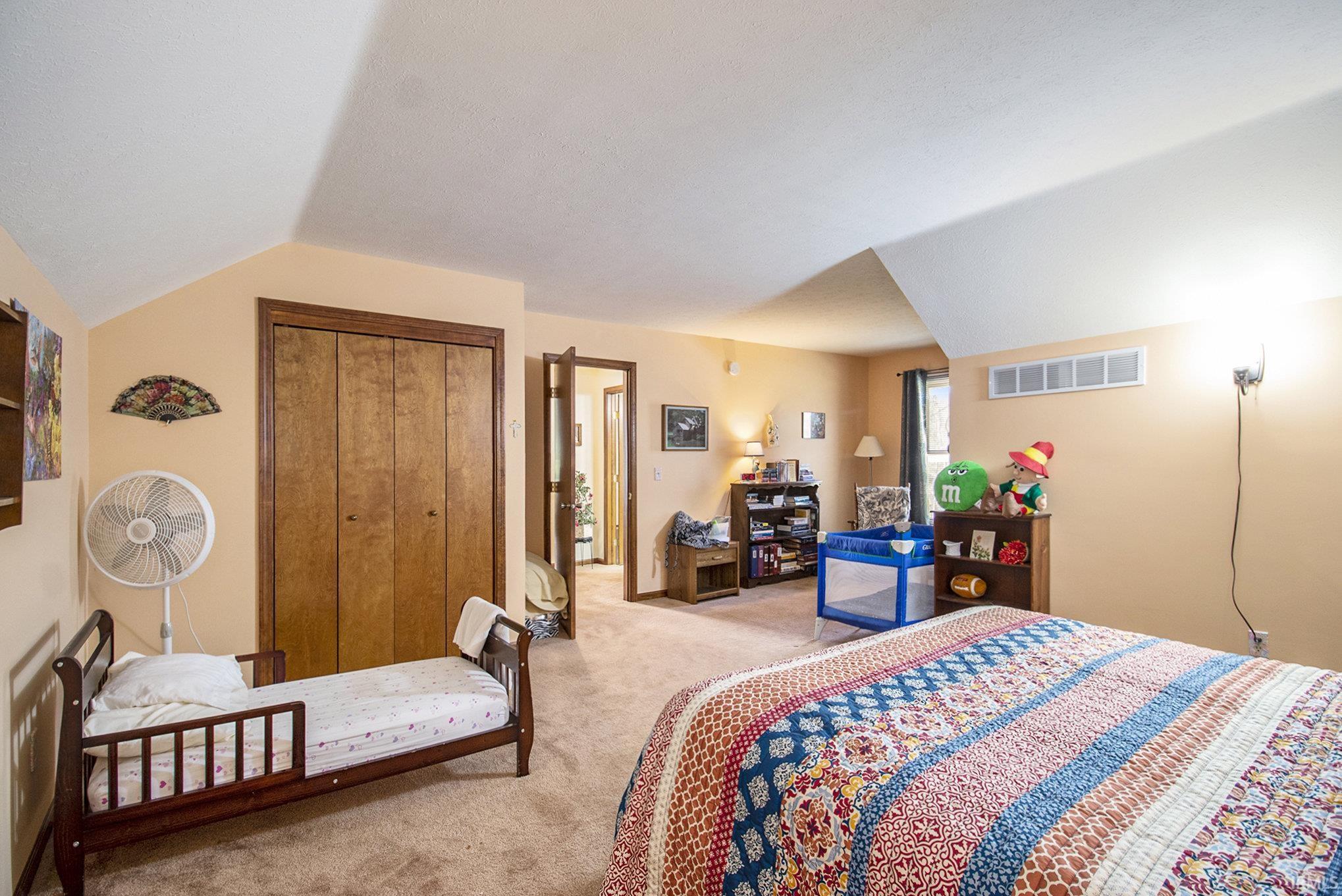 60209 Locust Road South Bend, IN 46614 - Photo 24 of 35 Gallery Image 24