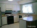 228 Meadowlake Road Canton, MI 48188 - Photo 2 of 10 Kitchen