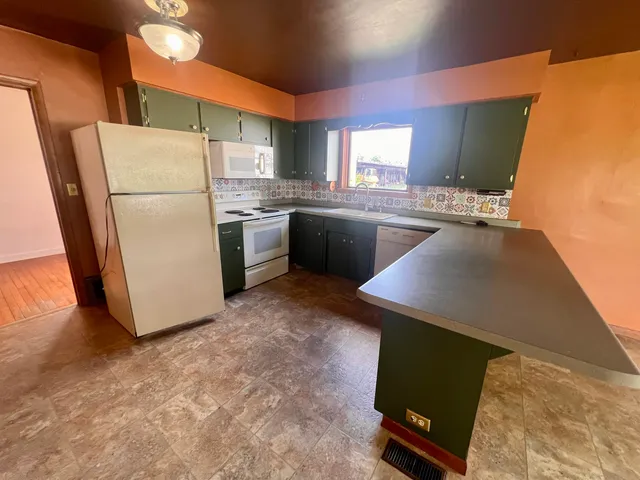 $229,900 | W3030 State Highway 180, Wausaukee, WI 54177