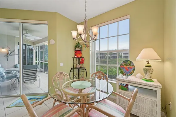 $3,300 | 7050 Prosperity Circle, Unit 904, Sarasota, FL 34238