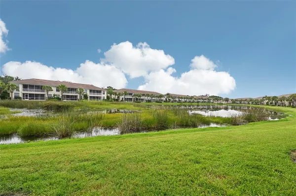 $3,300 | 7050 Prosperity Circle, Unit 904, Sarasota, FL 34238