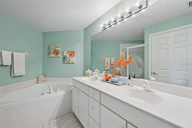 $3,300 | 7050 Prosperity Circle, Unit 904, Sarasota, FL 34238