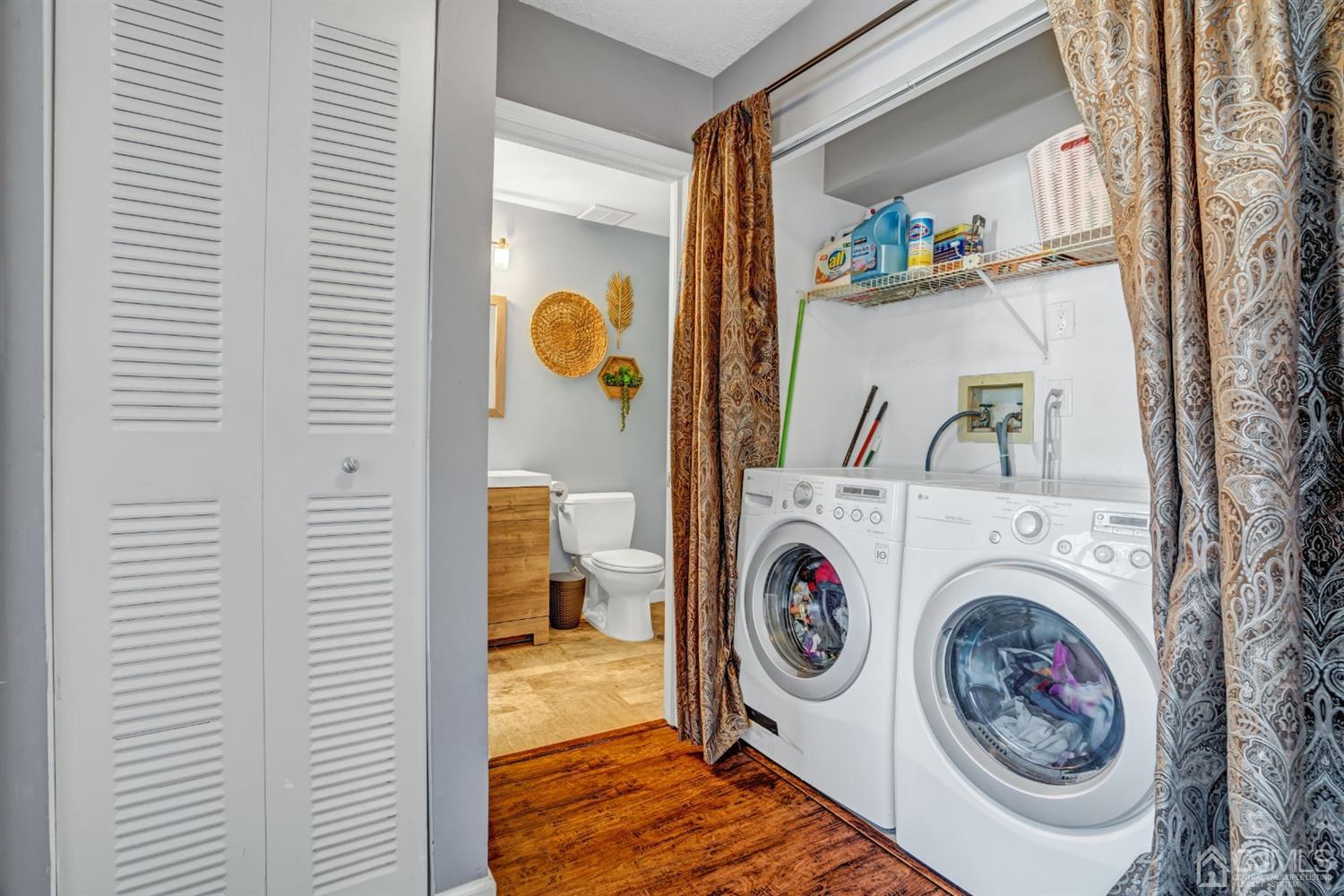 532 Edpas Road New Brunswick, NJ 08901 - Photo 18 of 29 a utility room with dryer and washer