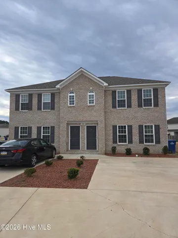 $1,450 | 508 Hillshade Court, Winterville, NC 28590