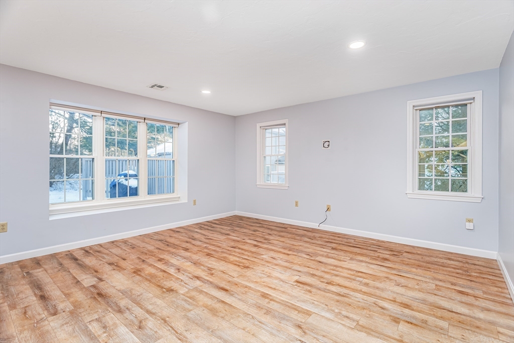 308 Ridgefield Circle, Unit C Clinton, MA 01510 - Photo 12 of 29