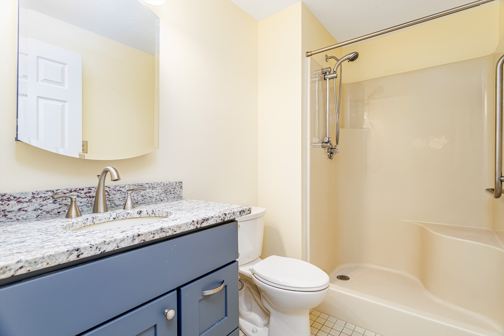 308 Ridgefield Circle, Unit C Clinton, MA 01510 - Photo 17 of 29