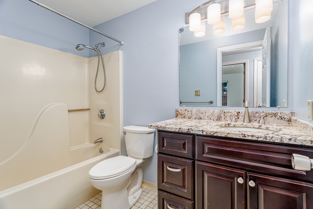 308 Ridgefield Circle, Unit C Clinton, MA 01510 - Photo 21 of 29