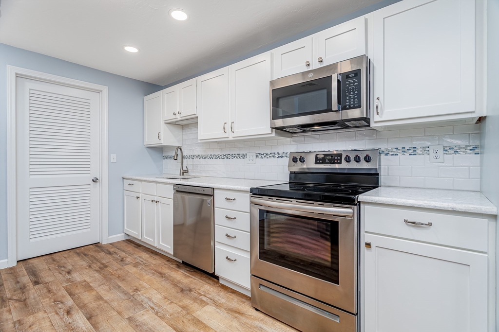 308 Ridgefield Circle, Unit C Clinton, MA 01510 - Photo 4 of 29