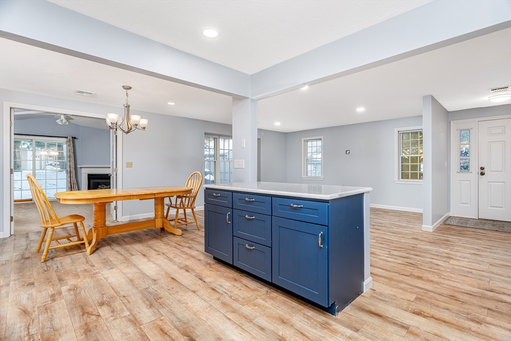 308 Ridgefield Circle, Unit C Clinton, MA 01510 - Photo 6 of 29