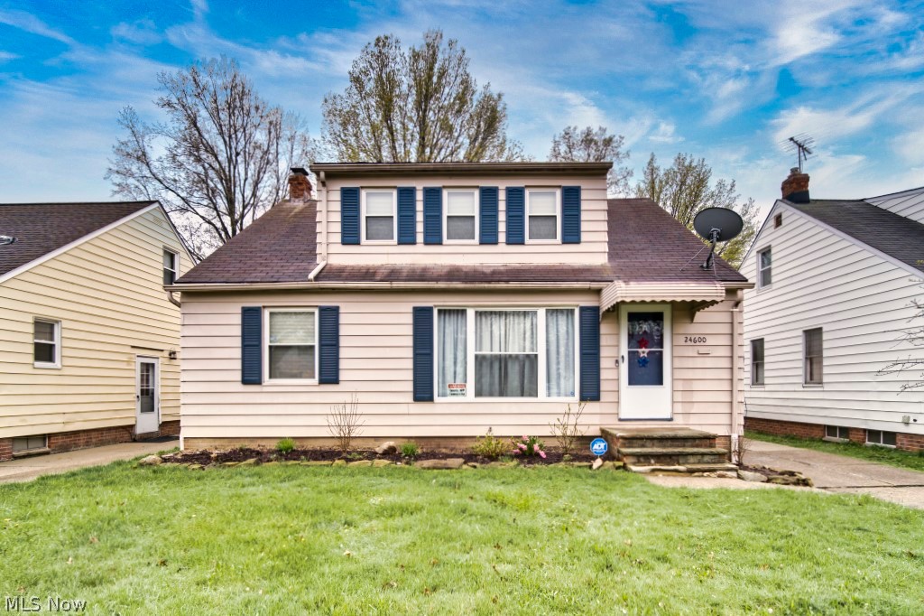 24600 Hartland Road Euclid, OH 44123 - Photo 1 of 29