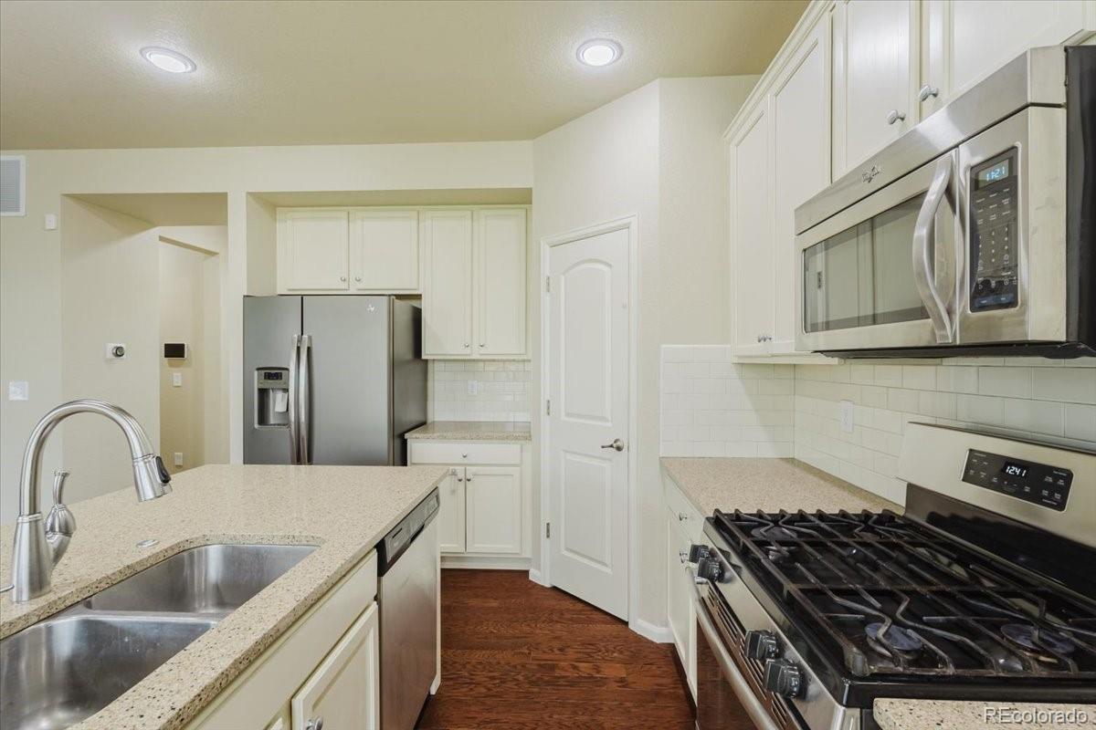 825 Wagon Bend Road Berthoud, CO 80513 - Photo 8 of 50