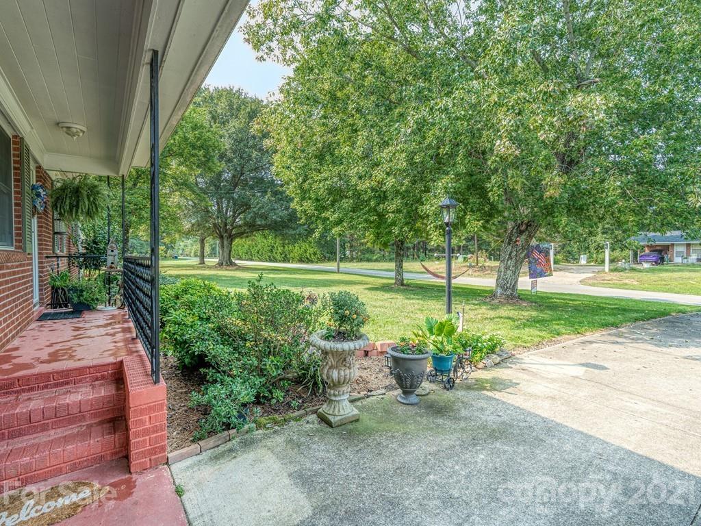 2823 Bettis Road Grover, NC 28073 - Photo 23 of 27 a view of a park with plants and large trees
