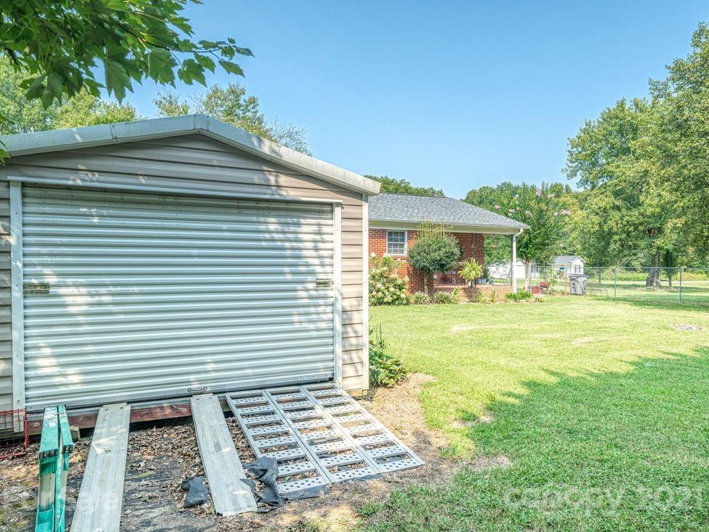 2823 Bettis Road Grover, NC 28073 - Photo 24 of 27 a front view of a house with a yard