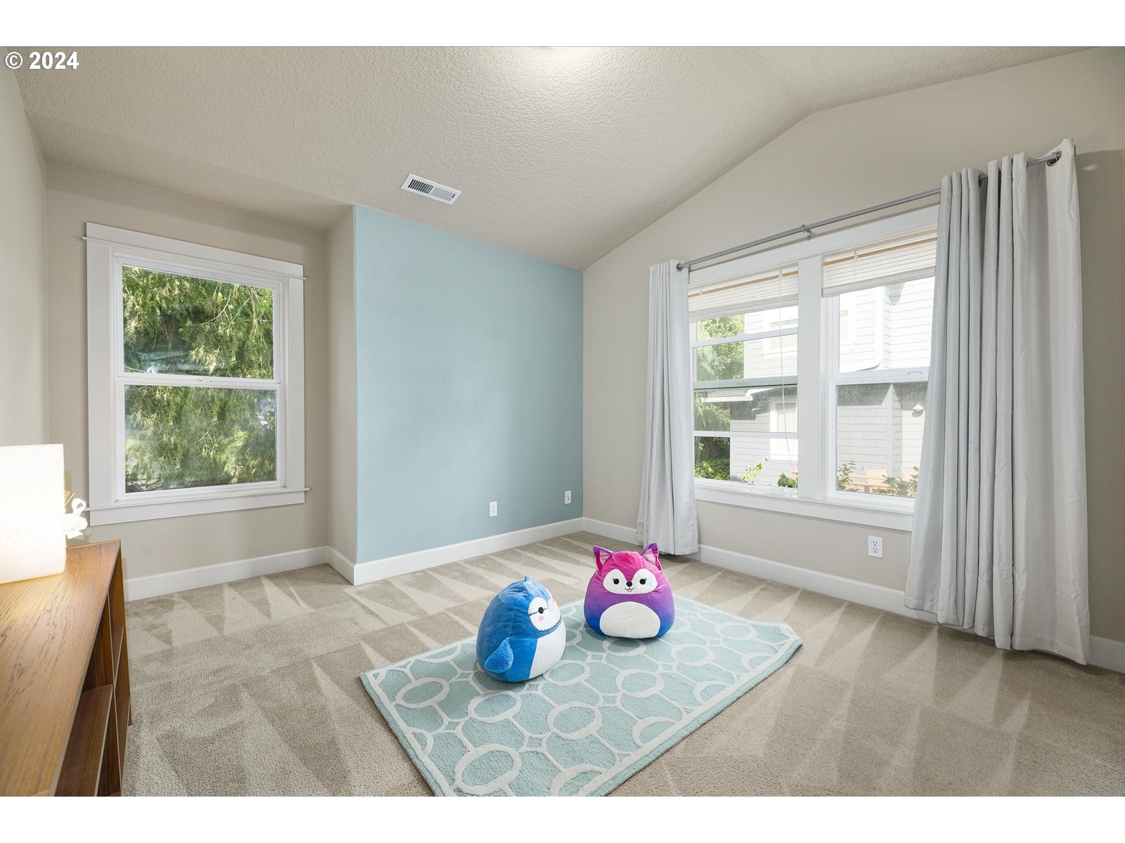 2224 Lucerne Place West Linn, OR 97068 - Photo 17 of 26 a view of a room that has a window