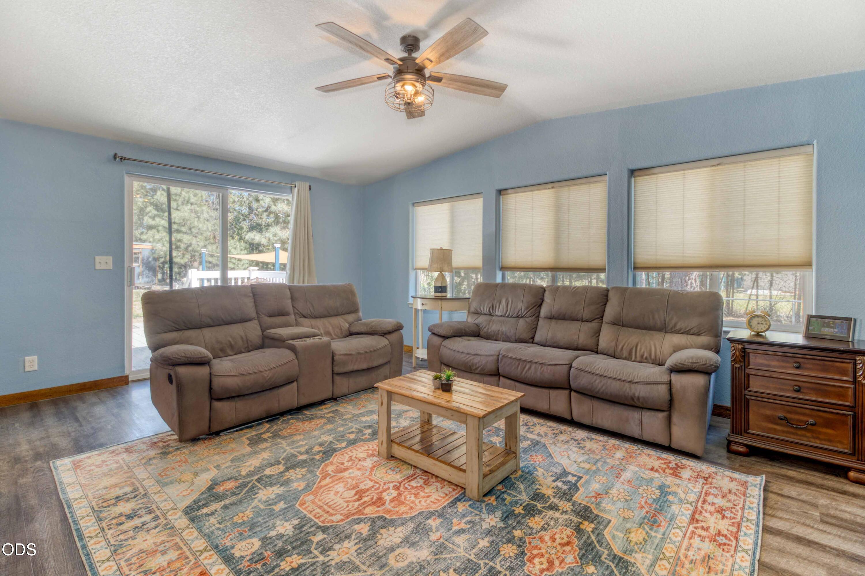 51599 Ash Road La Pine, OR 97739 - Photo 8 of 28
