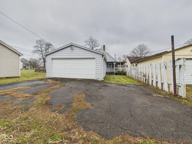 $125,000 | 2504 West 8th Street, Muncie, IN 47302