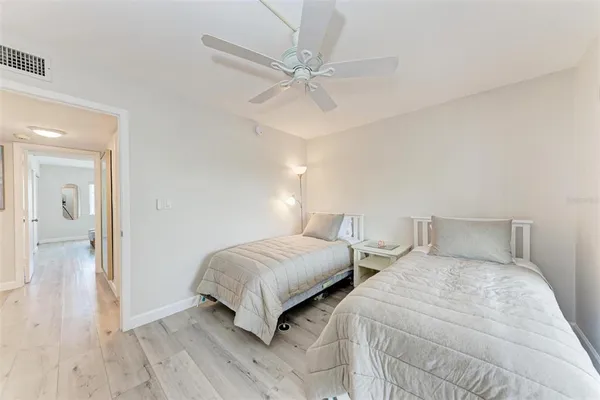 $5,500 | 350 South Polk Drive, Unit 303, Sarasota, FL 34236