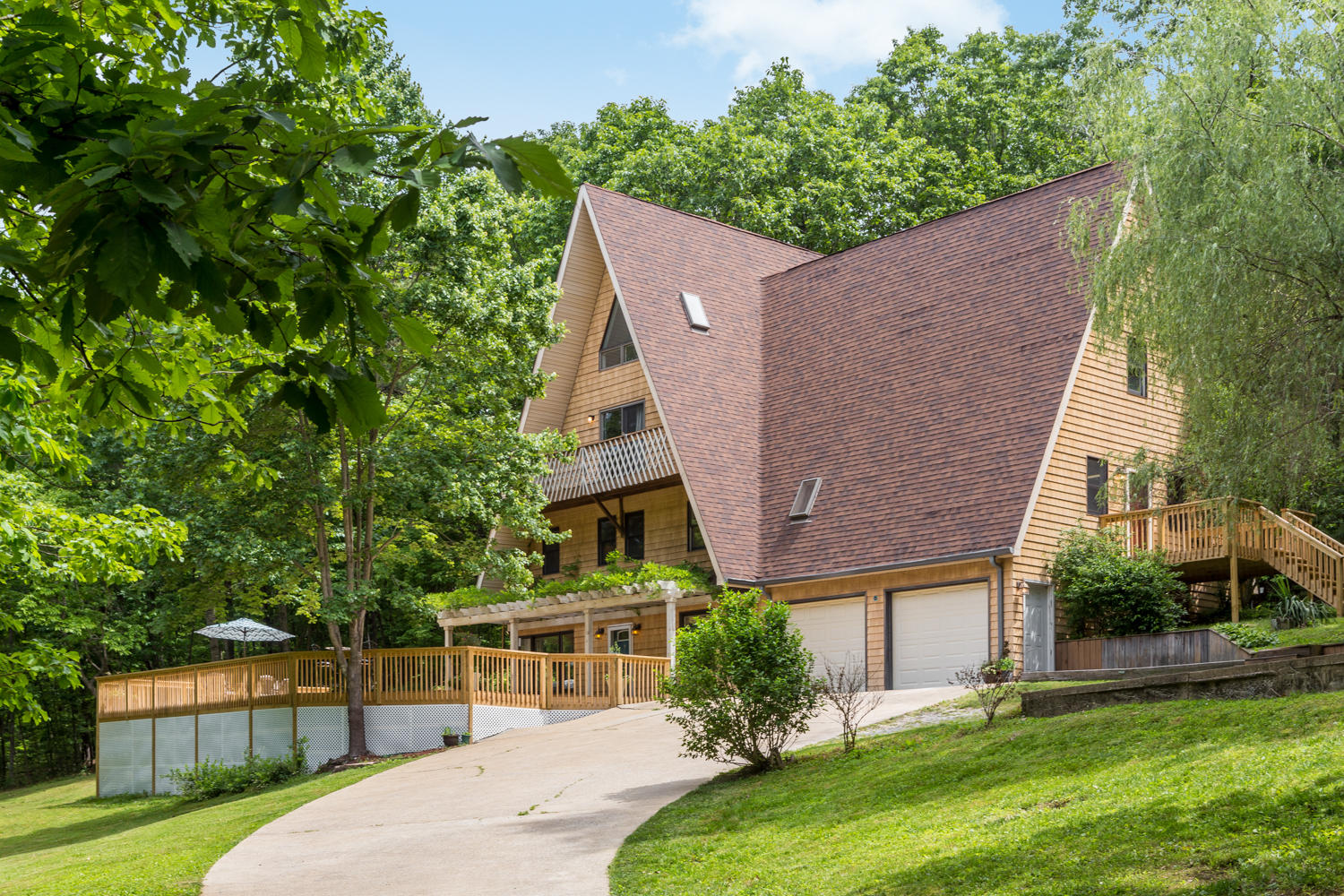 12833 Wesley Ridge Lane Cleveland, TN 37311 - Photo 1 of 34 12833_Wesley_Ridge_Ln_02