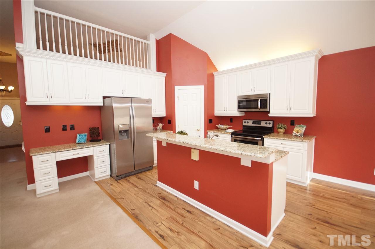 12340 Amoretto Way Raleigh, NC 27613 - Photo 7 of 24