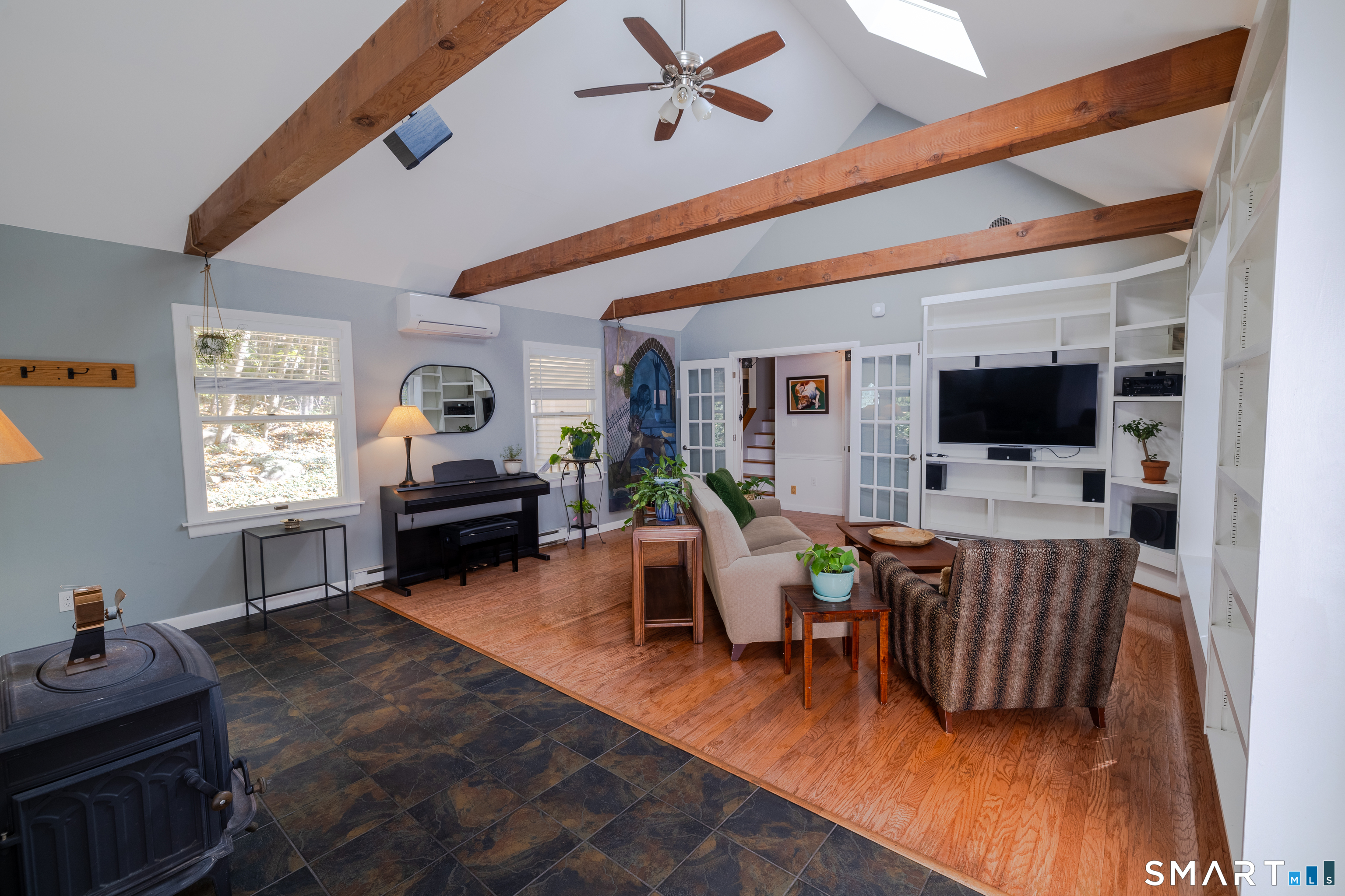 43 Whitney Road Groton, CT 06355 - Photo 9 of 34 Gallery Image 9