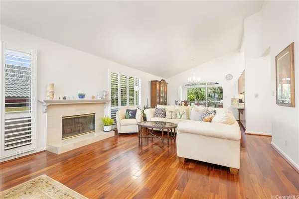 $1,438,888 | 98-1421 Onikiniki Place, Unit 5, Aiea, HI 96701